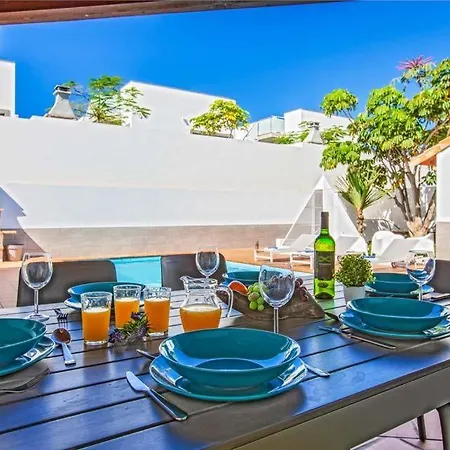 Sleeps 4 With Pool Air Con And Wifi Villa